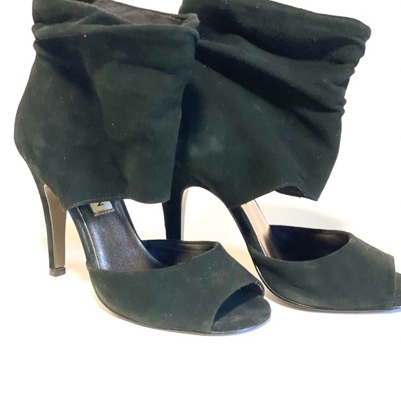 Steve Madden Open Toe Sandals - Picture 8 of 10